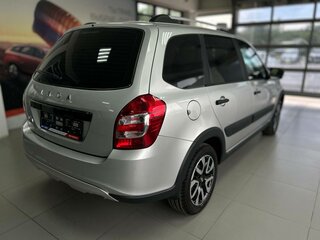 2026 Lada (ВАЗ) Granta Cross I Рестайлинг, серебристый, 1216000 рублей, вид 4