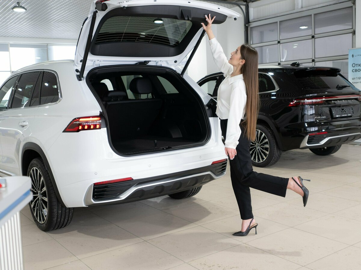 Geely Monjaro I