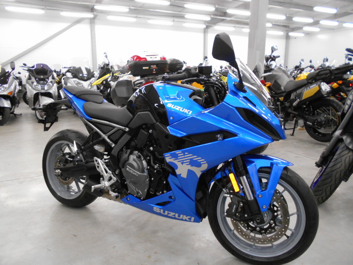 Suzuki GSX-8R