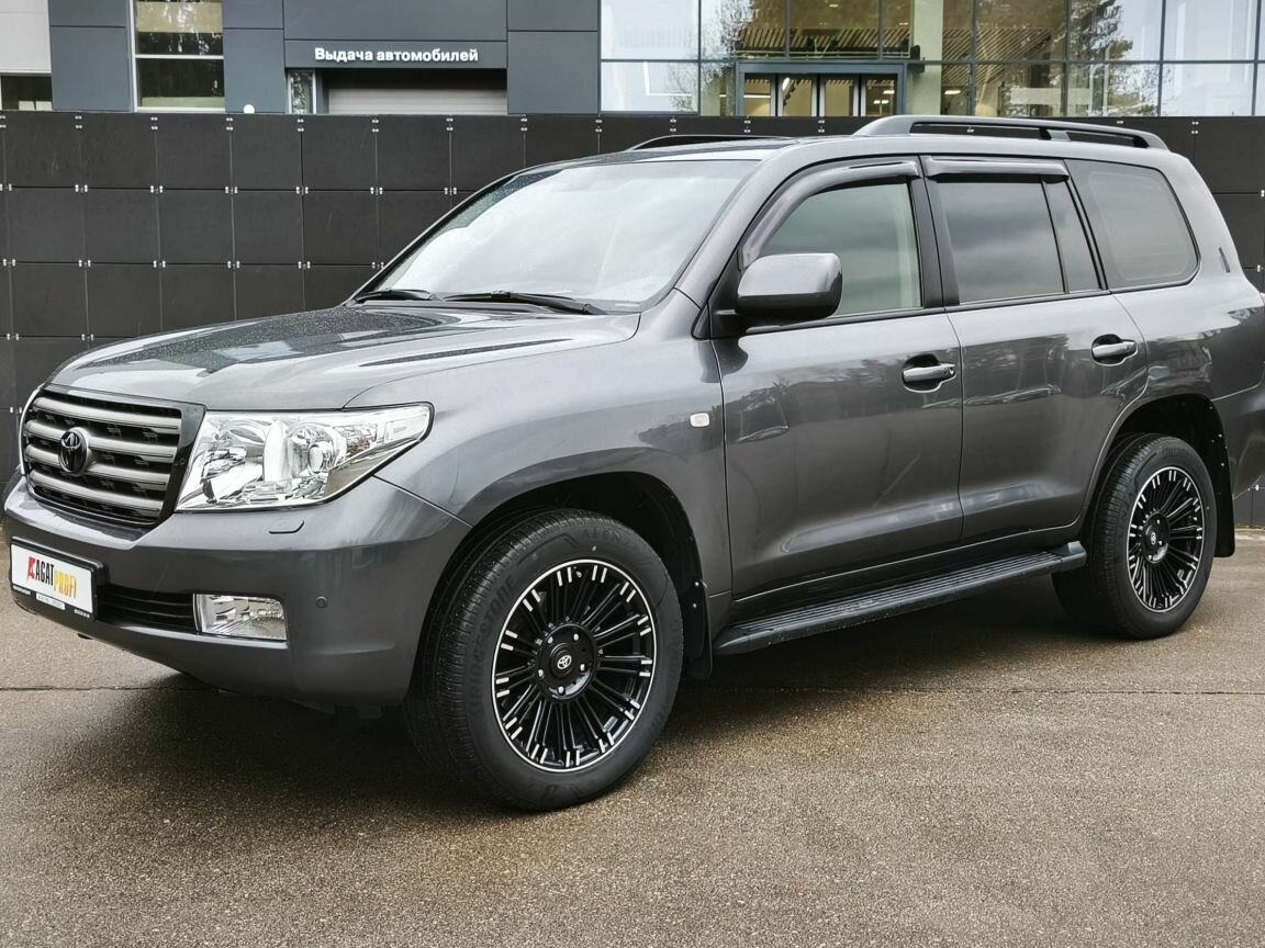 Toyota Land Cruiser 200 Series
