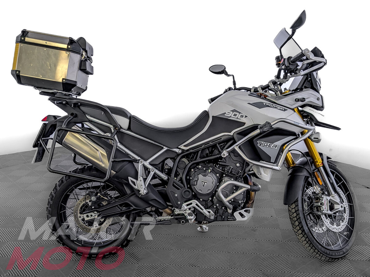 Triumph Tiger 900