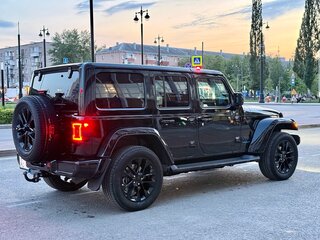 2021 Jeep Wrangler IV (JL), чёрный, 5650000 рублей, вид 4
