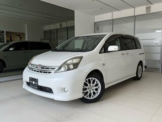 2010 Toyota ISis I Рестайлинг, белый, 960000 рублей, вид 1