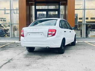 2026 Lada (ВАЗ) Granta I Рестайлинг, белый, 850000 рублей, вид 4