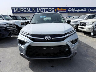 2026 Toyota Urban Cruiser III, серебристый, 2650000 рублей, вид 2