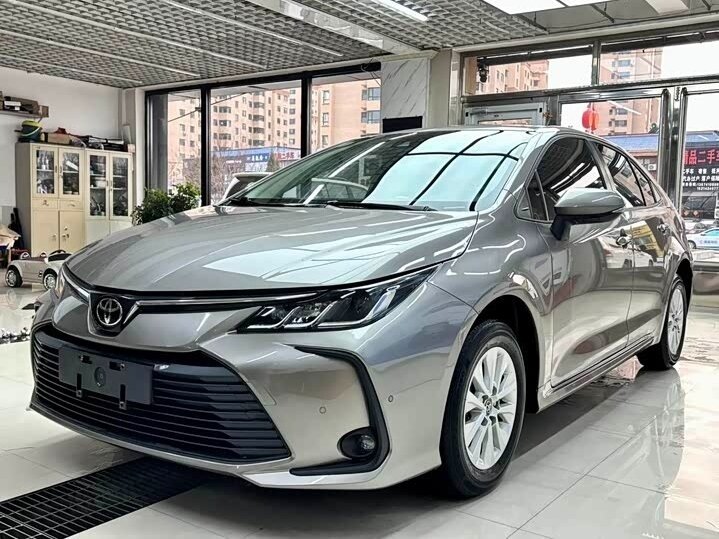 Toyota Corolla XII (E210)