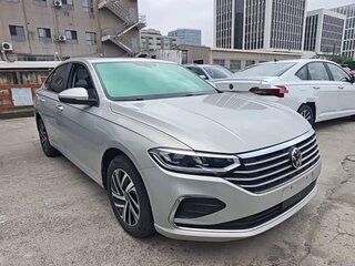 2023 Volkswagen Lavida III Рестайлинг, серебристый, 1323000 рублей, вид 1