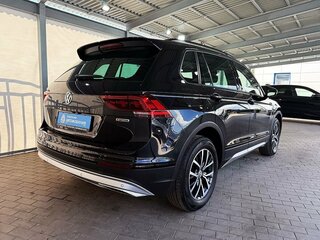 2019 Volkswagen Tiguan II, чёрный, 2570000 рублей, вид 5