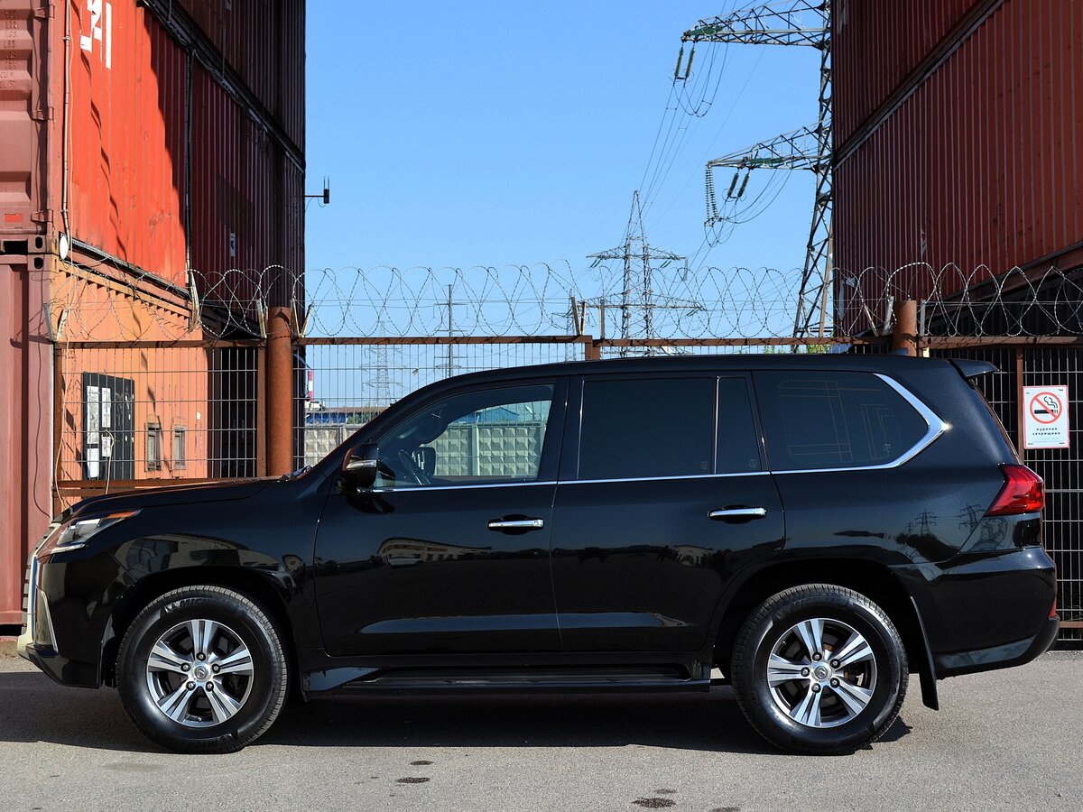 LEXUS LX - фото 6