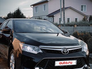 2017 Toyota Camry VII (XV50) Рестайлинг 2, чёрный, 2099000 рублей, вид 1