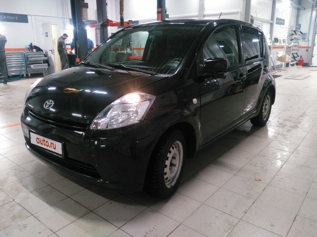 Daihatsu Sirion 2005