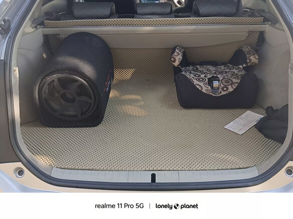 2011 Toyota Prius III (XW30), серебристый, 1150000 рублей - вид 5