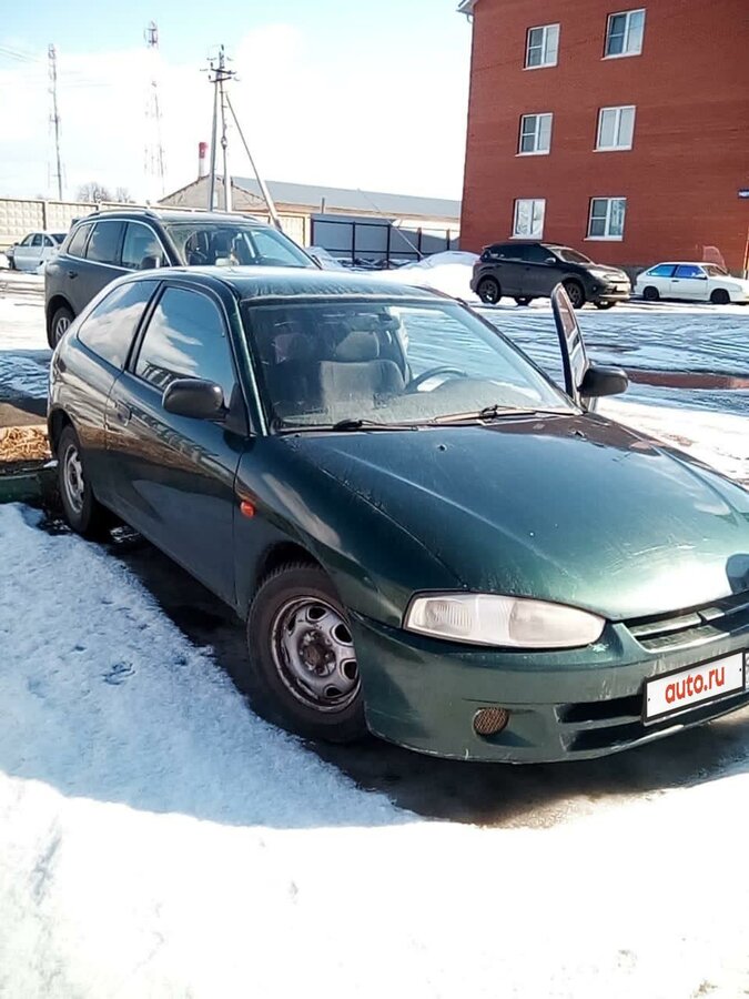 Купить б/у Mitsubishi Colt V (CJ) 1.3 MT (75 л.с.) бензин