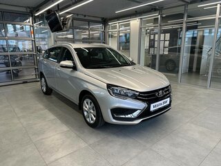 2026 Lada (ВАЗ) Vesta SW I Рестайлинг (NG), серебристый, 1935000 рублей, вид 3