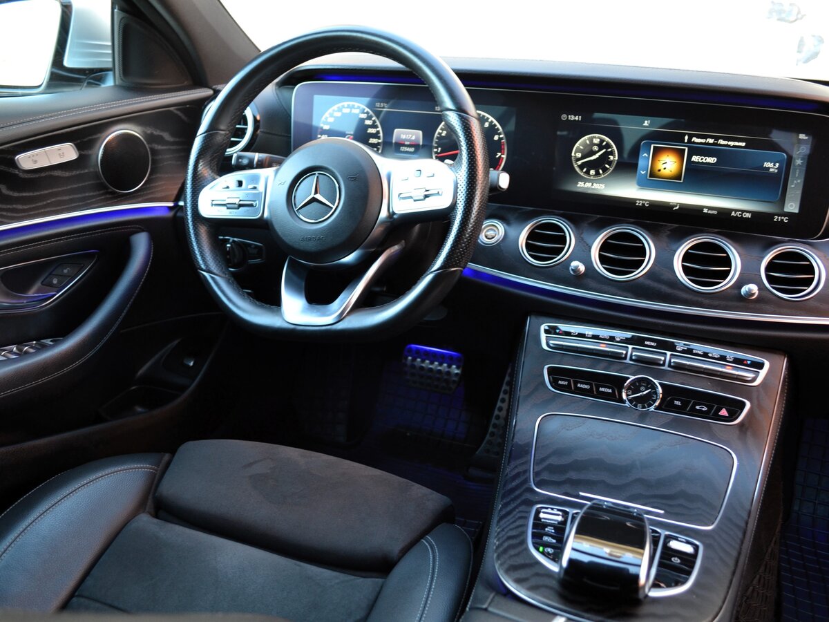 MERCEDES E_KLASSE - фото 9