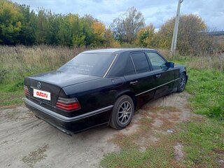 1994 Mercedes-Benz E-Класс 320 I (W124), чёрный, 500000 рублей, вид 2