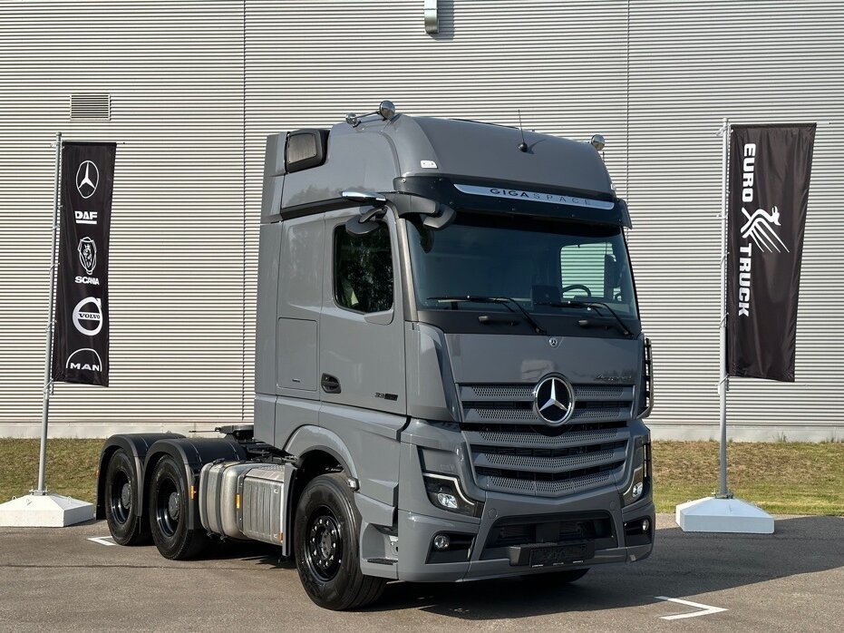 Mercedes Actros 2023