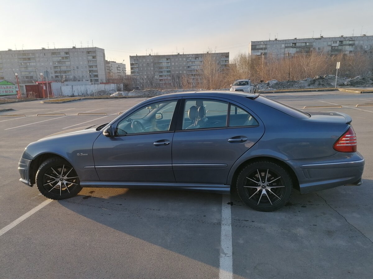 Мерседес е w211