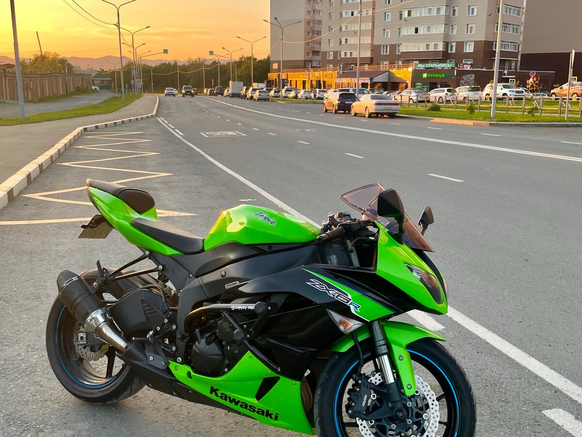 セーニャ　2011 Купить б/у Kawasaki ZX-6R Ninja в Южно-Сахалинске: зелёный спорт