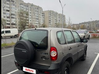 2018 Chevrolet Niva I Рестайлинг, серый, 550000 рублей, вид 4