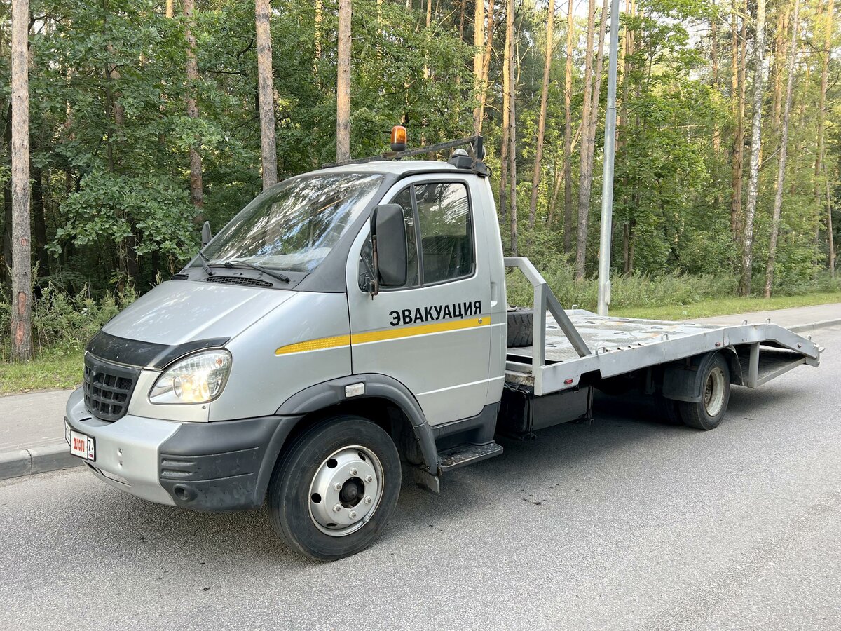 Купить б/у ГАЗ Валдай дизель механика в Москве: серебристый эвакуатор ...