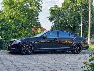 2006 Mercedes-Benz S-Класс 600 Long V (W221), чёрный, 1950000 рублей, вид 1