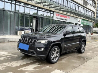 2020 Jeep Grand Cherokee IV (WK2) Рестайлинг, чёрный, 2890199 рублей, вид 1