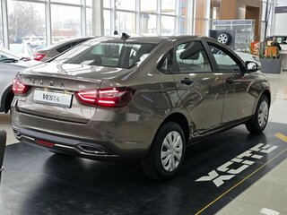 2026 Lada (ВАЗ) Vesta I Рестайлинг (NG), коричневый, 1601000 рублей, вид 2