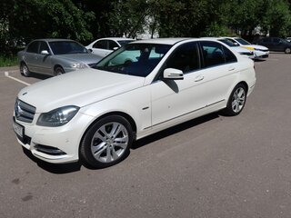 2011 Mercedes-Benz C-Класс 300 III (W204) Рестайлинг, белый, 1800000 рублей, вид 1