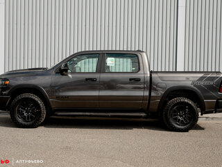2025 Ram 1500 Crew Cab V Рестайлинг, серый, 9090000 рублей, вид 5