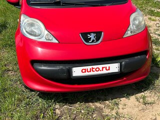 2007 Peugeot 107 I, красный, 320000 рублей, вид 1