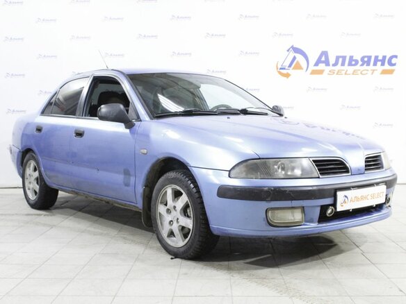1999 Mitsubishi Carisma I, синий