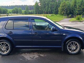 2001 Volkswagen Golf IV, синий, 340000 рублей, вид 2