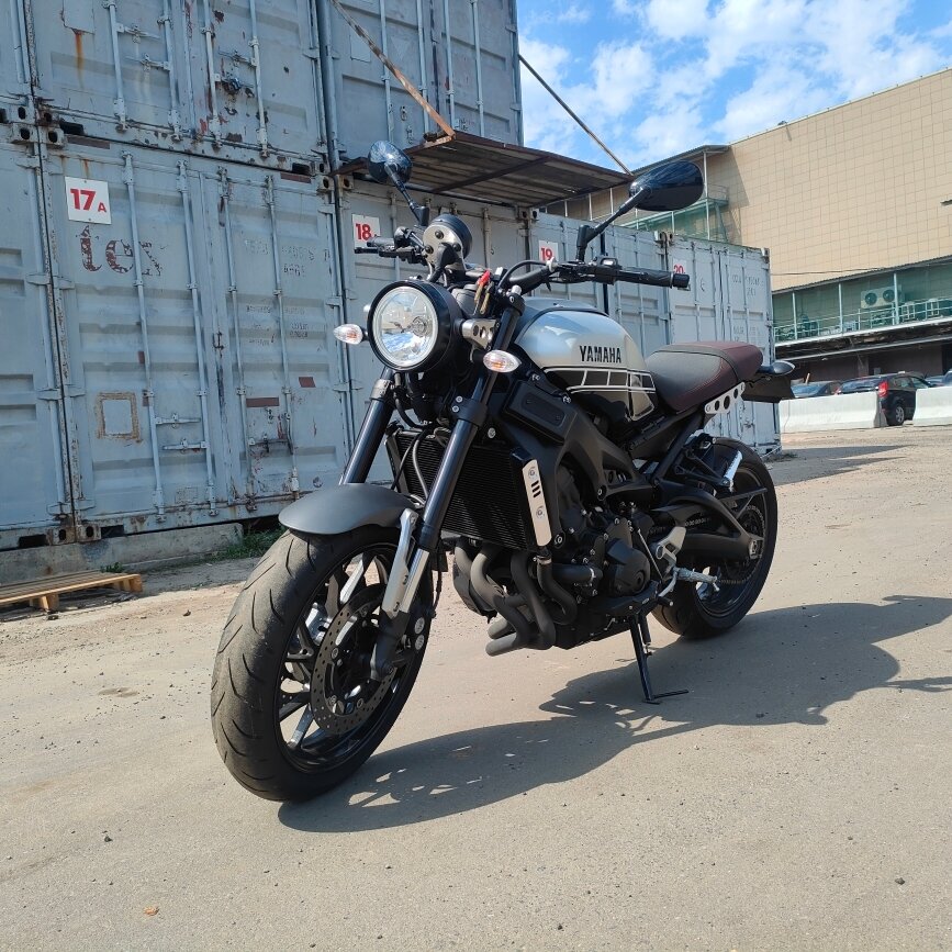 Yamaha XSR900