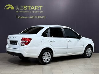 2021 Lada (ВАЗ) Granta I Рестайлинг, белый, 523000 рублей, вид 2