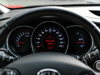 2017 Kia Ceed II Рестайлинг, красный, 1355000 рублей, вид 5