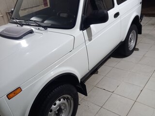 1997 Lada (ВАЗ) 2121 (4x4) I Рестайлинг, белый, 800000 рублей, вид 1