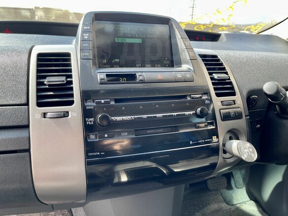 2007 Toyota Prius II Рестайлинг (XW20), серый, 1100000 рублей - вид 26