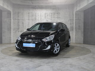 2011 Hyundai Solaris I, чёрный, 685000 рублей, вид 1