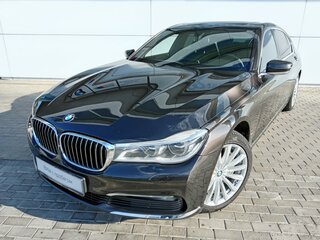 2016 BMW 7 серии Long 750Li xDrive VI (G11/G12), коричневый, 2650000 рублей, вид 1