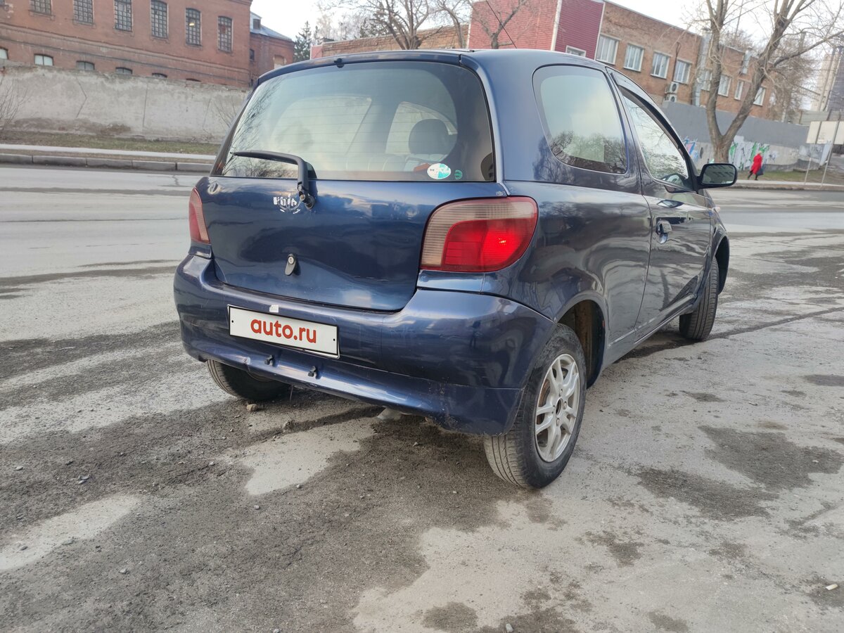 Toyota Vitz 1 3 RS 2001 синий