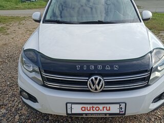 2012 Volkswagen Tiguan I Рестайлинг, белый, 1400000 рублей, вид 1