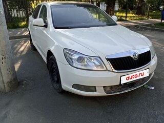2013 Skoda Octavia II (A5) Рестайлинг, белый, 412000 рублей, вид 1