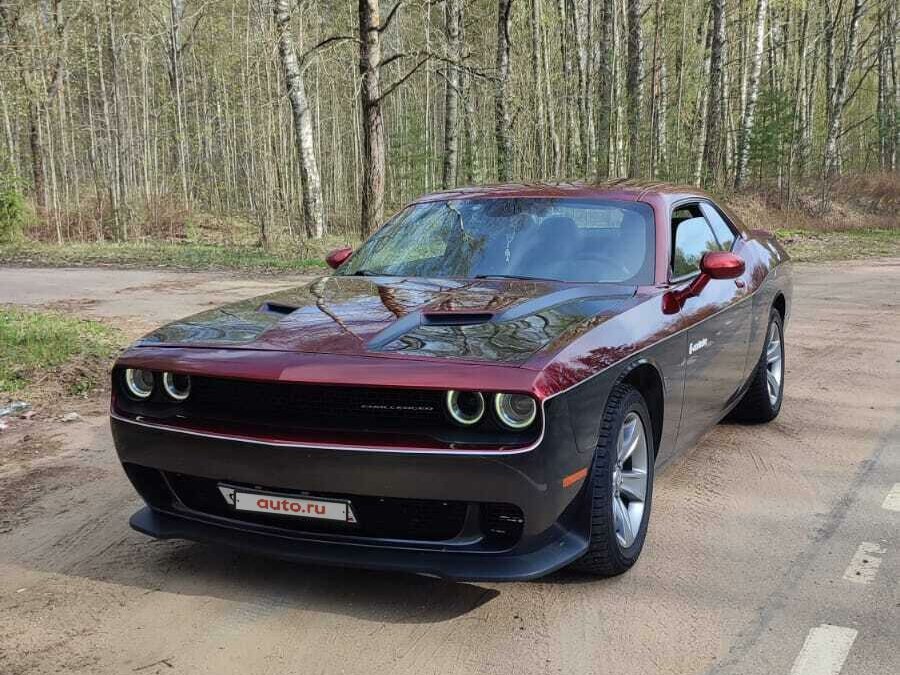 Купить б/у Dodge Challenger III Рестайлинг 2 3.6 AT (309 л.с.) бензин ...