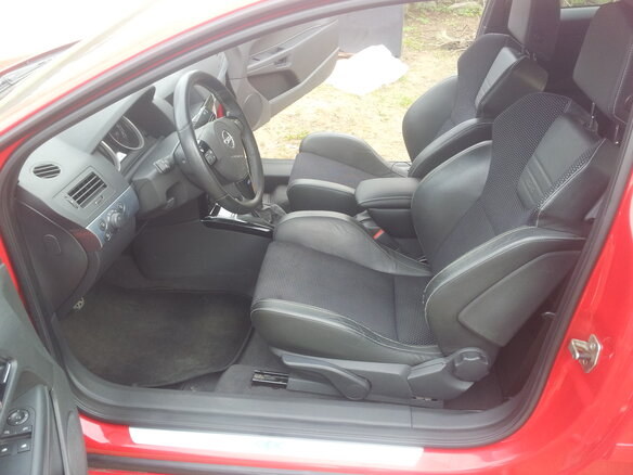 2007 Opel Astra OPC H, красный - вид 2