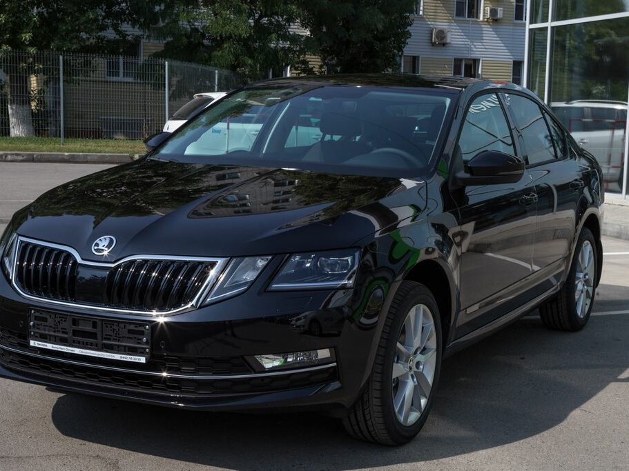 Skoda Octavia a8 черная