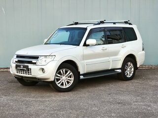 2014 Mitsubishi Pajero IV Рестайлинг 1, белый, 1990000 рублей, вид 1