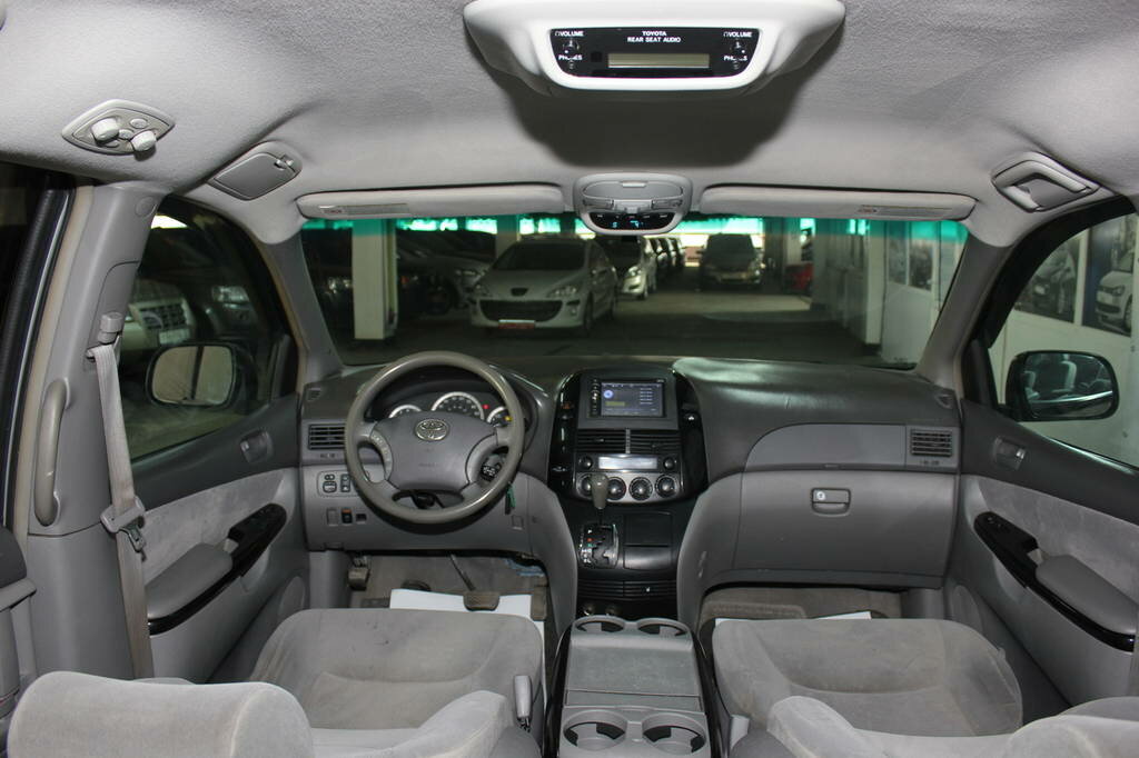 Toyota Sienna 2005