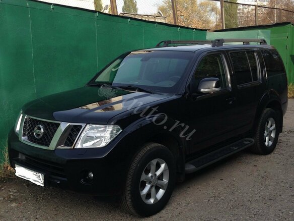 2011 Nissan Pathfinder III Рестайлинг, чёрный