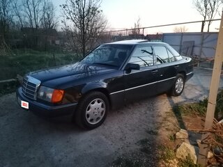 1991 Mercedes-Benz W124 260, чёрный, 850000 рублей, вид 2